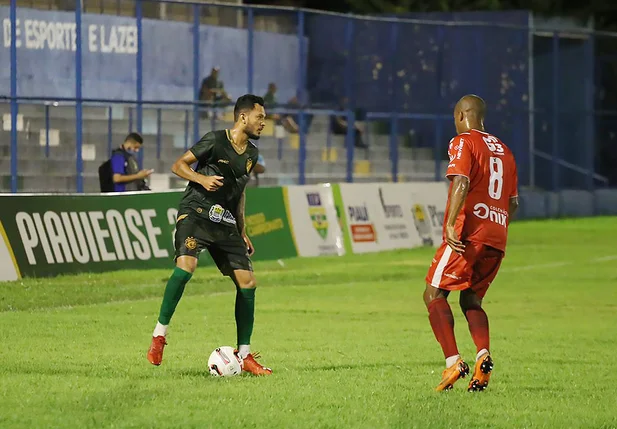 Altos x 4 de Julho