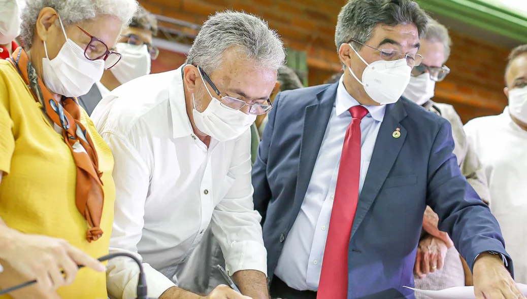 Antônio Felix se filia ao PT