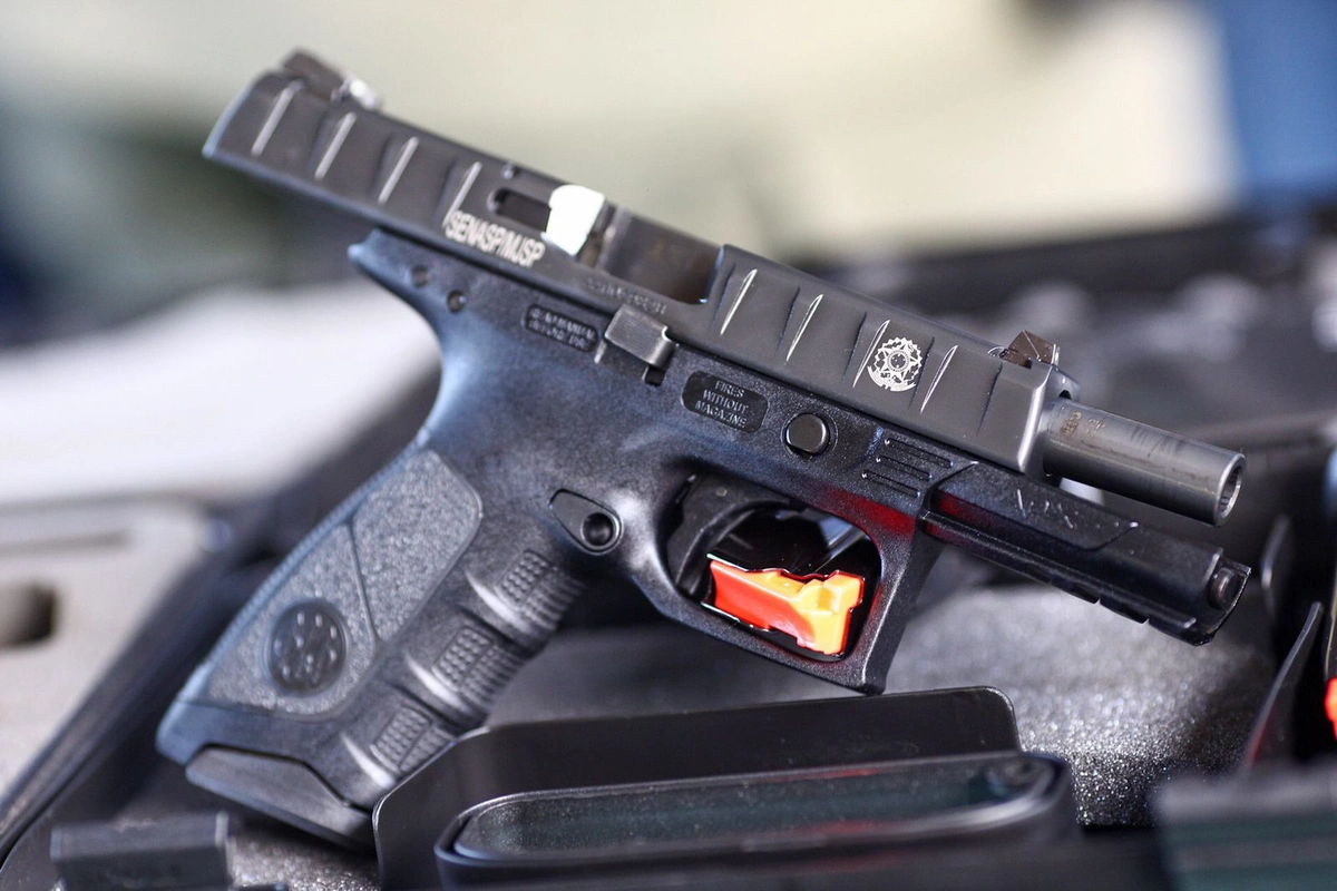 Armas que serão usadas pela PM