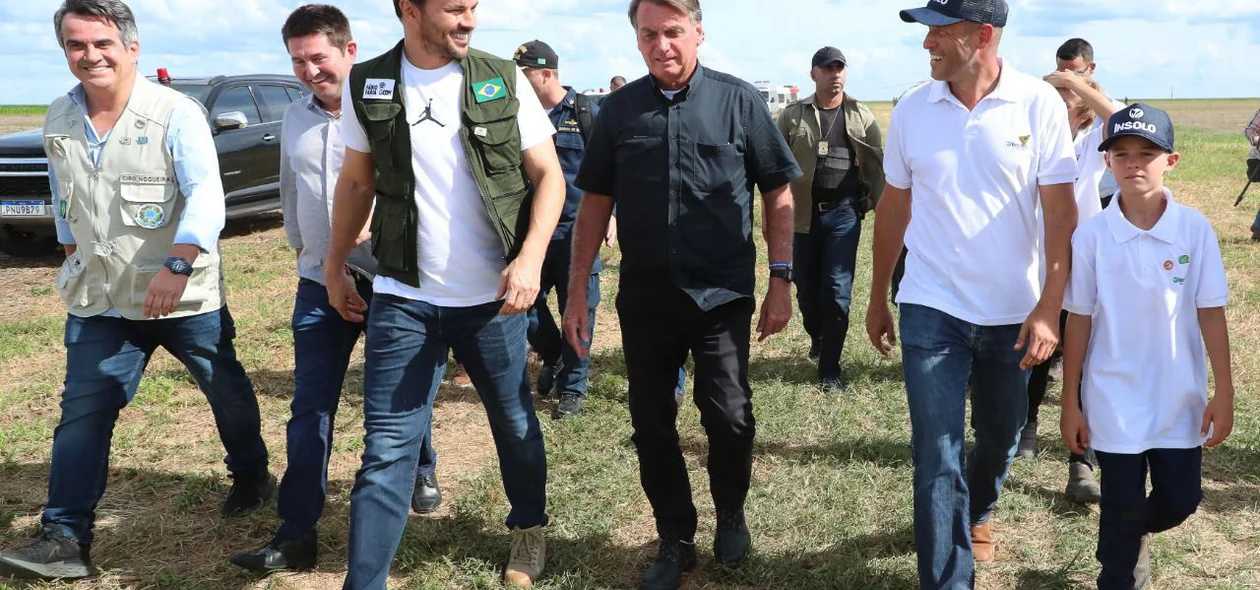 Autoridades em visita no Piauí