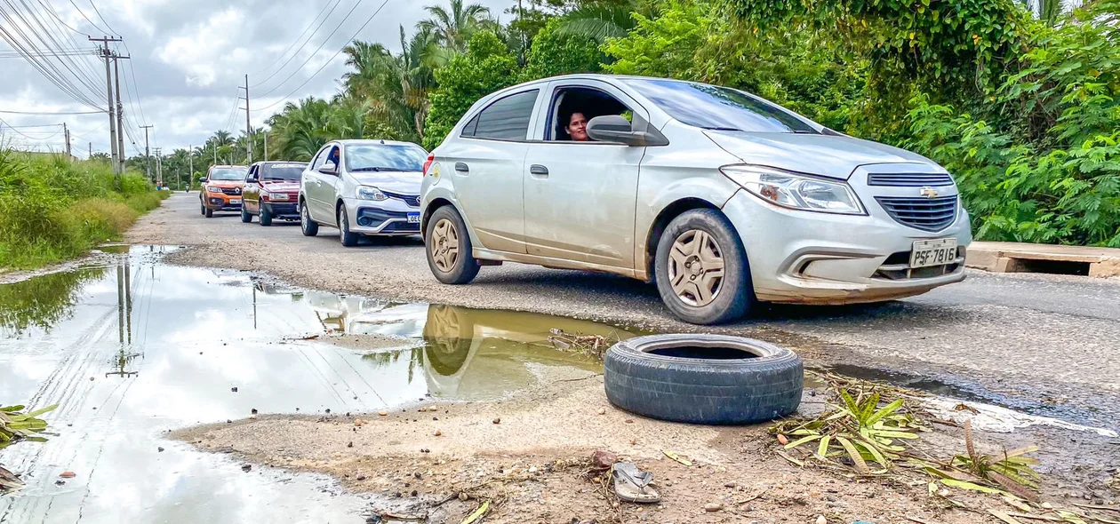 Avenida Josué Moura Santos