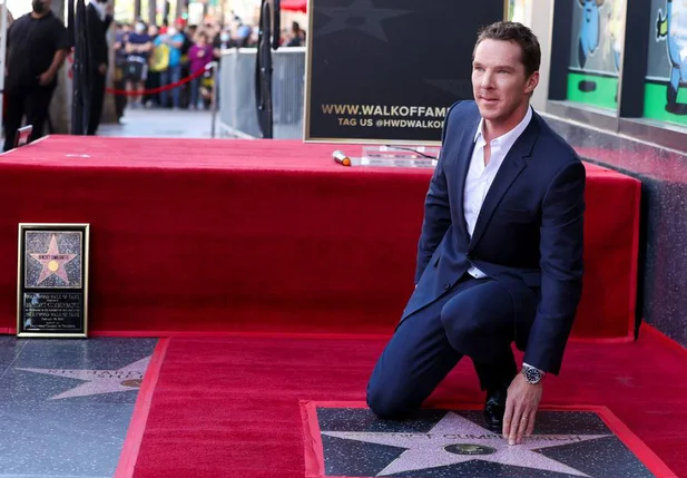 Benedict Cumberbatch ganha sua estrela na Calçada da Fama