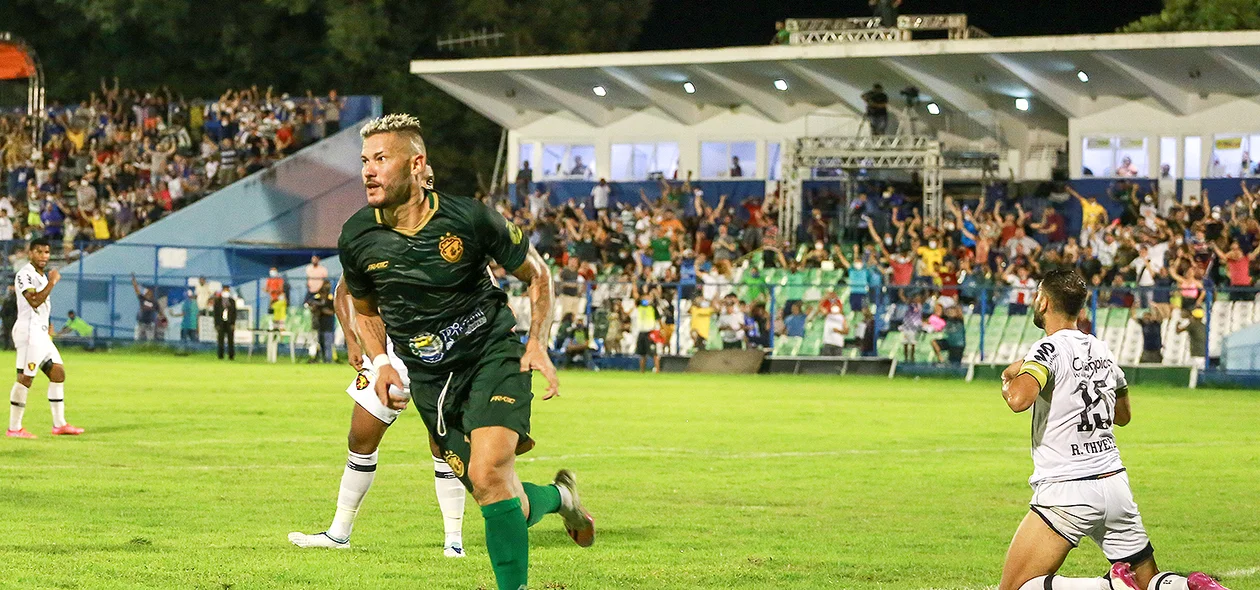 Betinho marcou o gol da vitória e classificação Alviverde na Copa do Brasil