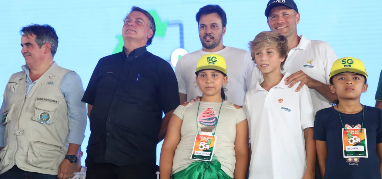 Bolsonaro inaugura sistema 5G em fazenda no Piauí
