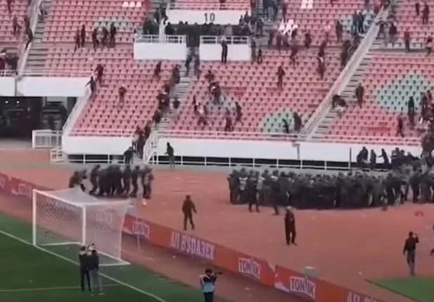 Briga de torcidas no futebol marroquino