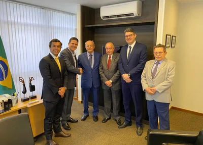 Bruno Araújo ao lado de Sílvio Mendes, Luciano Nunes e Freitas Neto