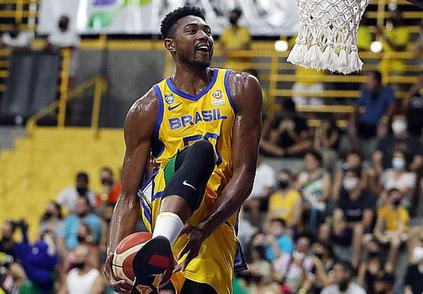 Bruno Caboclo foi um dos destaques da seleção brasileira de basquete