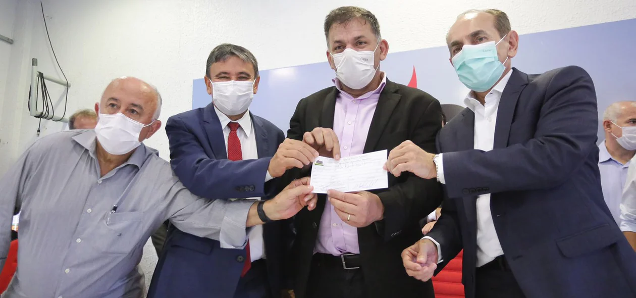 Carlos Augusto se filia ao MDB