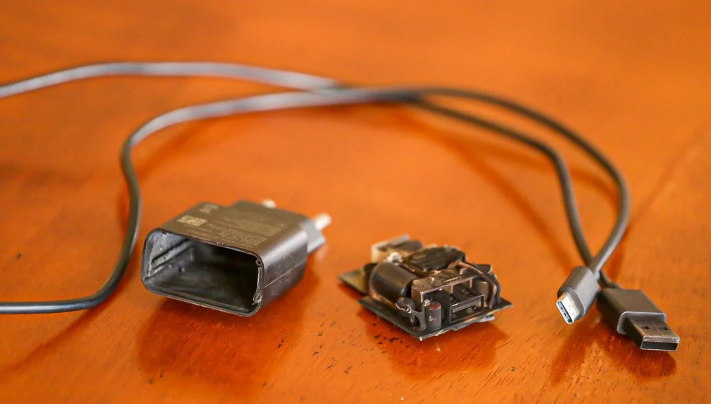 Carregador de celular