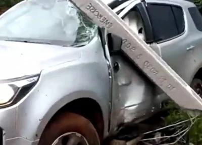 Carro do secretário Florentino Neto após acidente