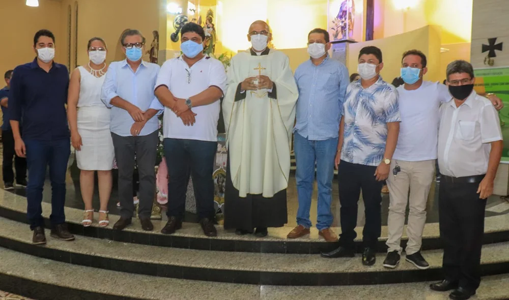 Celebração da Santa Missa da primeira noite de festejos