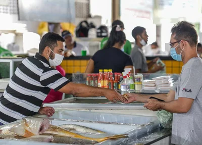 Comercio de pescados movimentado
