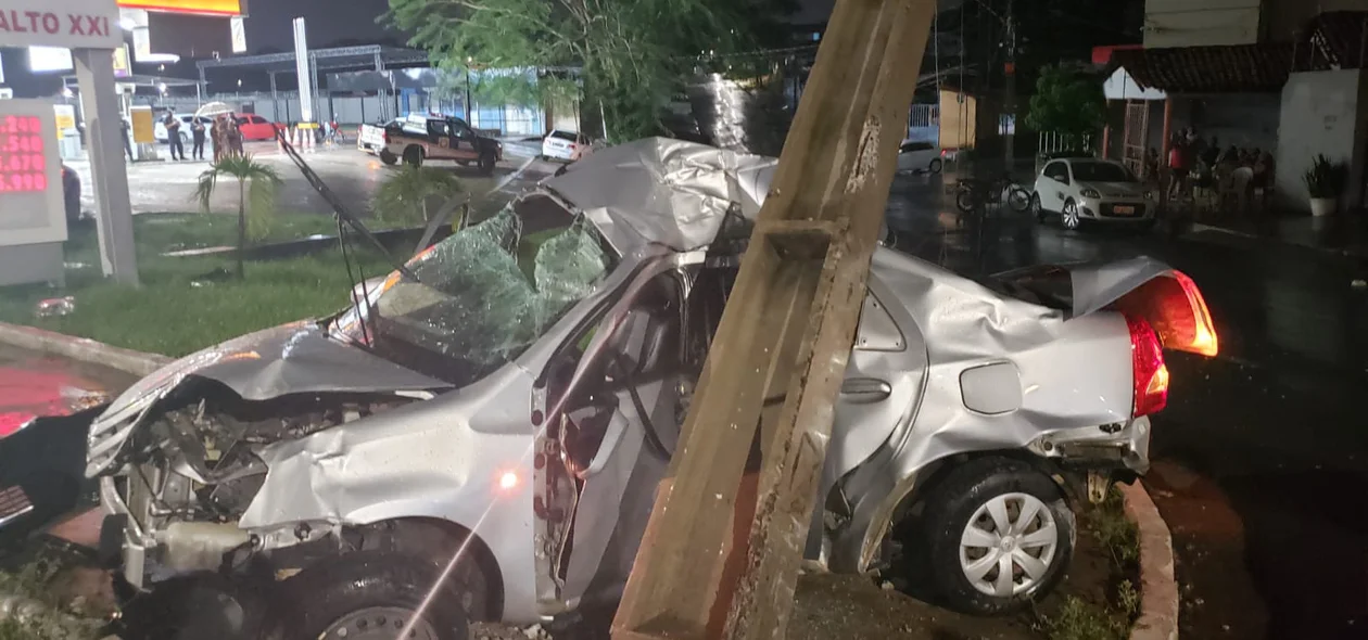 Condutor dirigia em alta velocidade