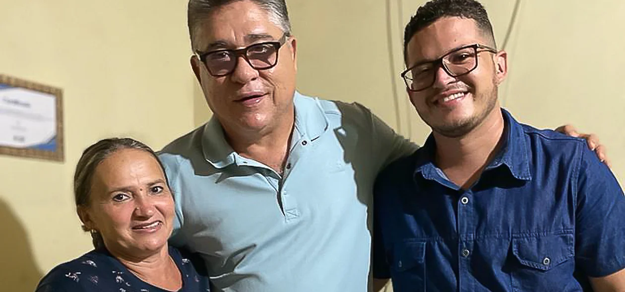 Deputado João Mádison ao lado de amigos