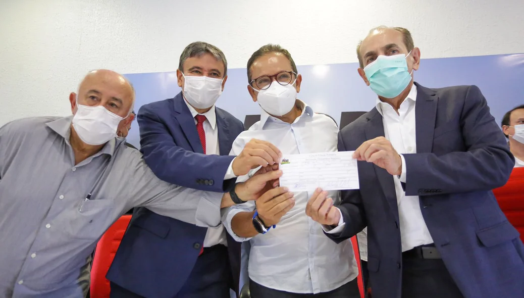 Dr. Hélio se filia ao MDB
