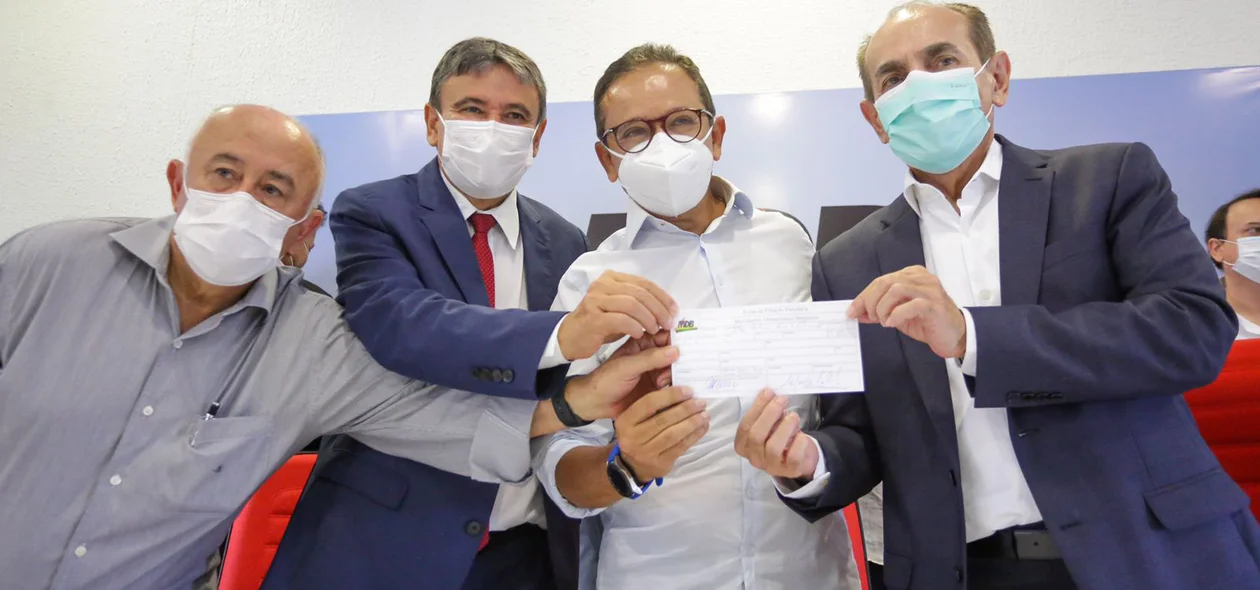 Dr. Hélio se filia ao MDB
