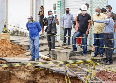 Dr. Pessoa visita obra de galeria na zona sudeste