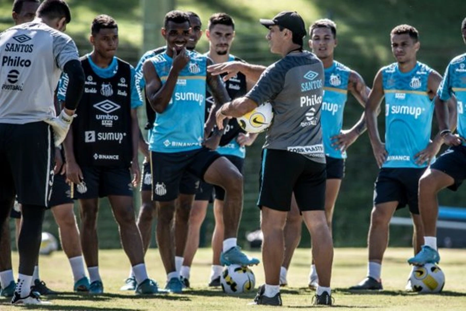 elenco realizou ainda dois treinos antes de embarcar para Teresina