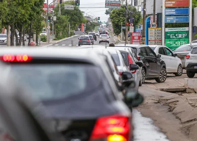Filas de motoristas em Teresina
