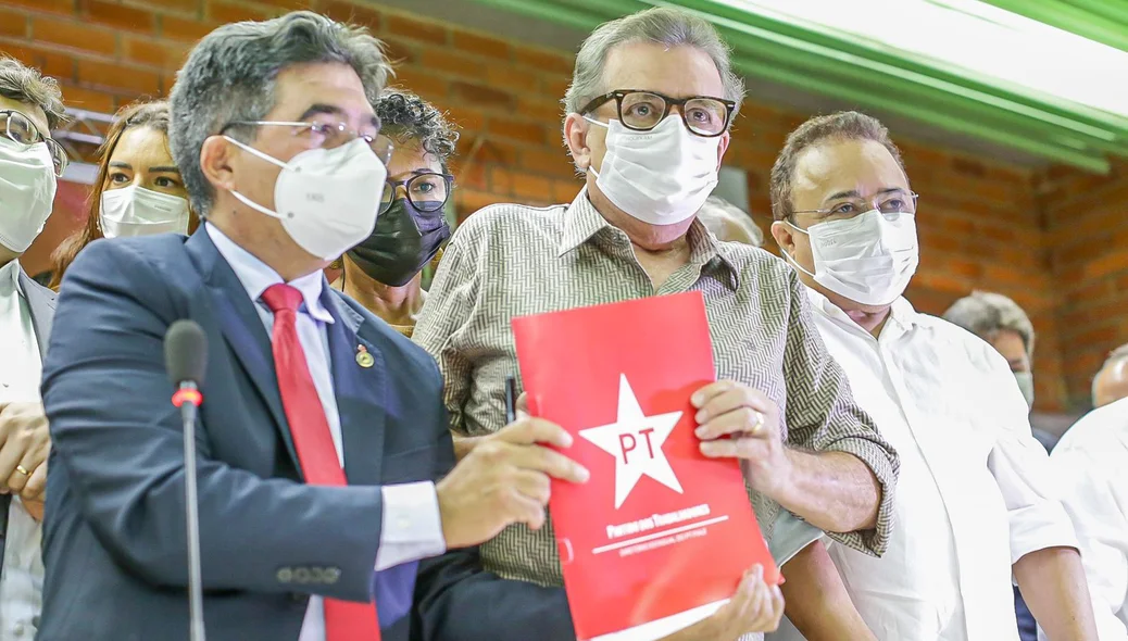 Flávio Nogueira se filia ao PT
