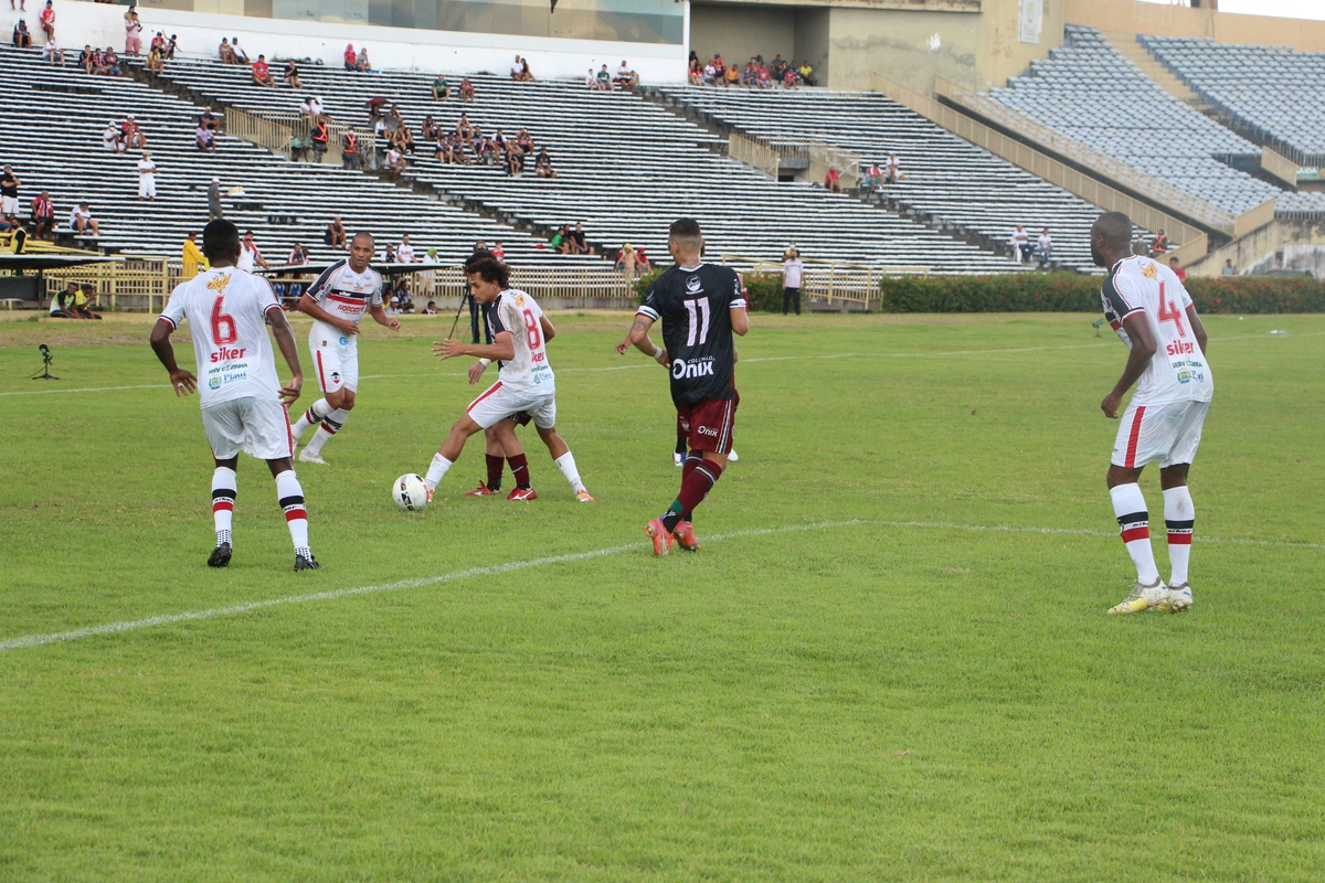 Flu-PI e River se enfrentaram no Albertão