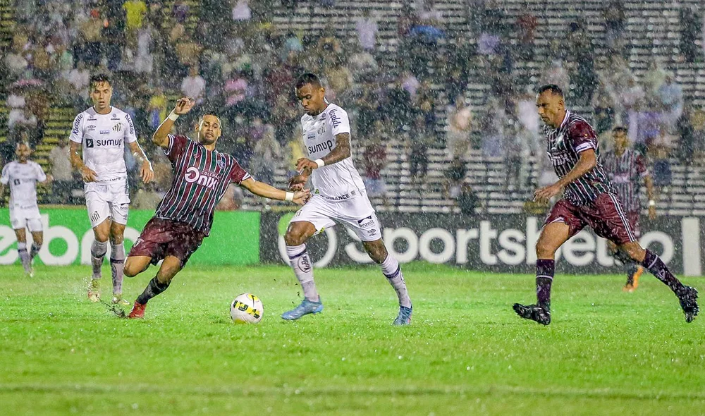 Fluminense-PI e Santos fizeram um movimentado