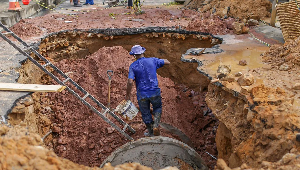 Galeria rompida na zona Sudeste de Teresina