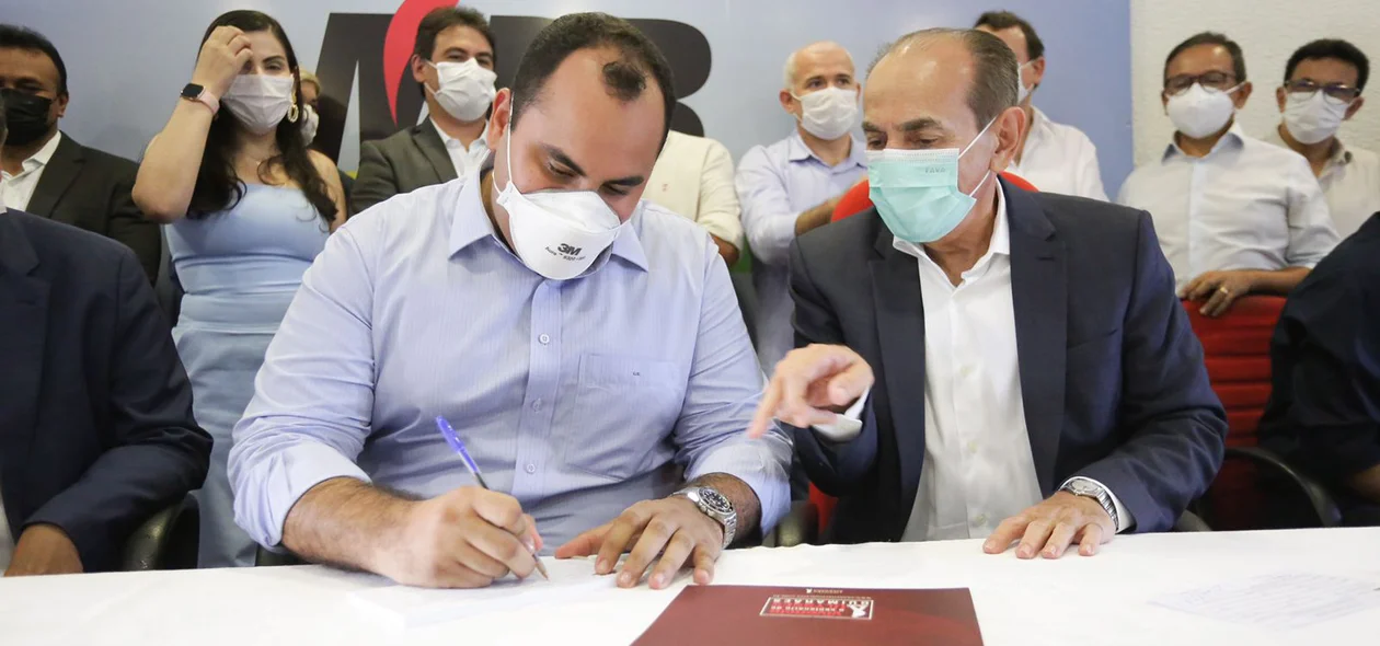 Georgiano Neto assina ficha de filiação