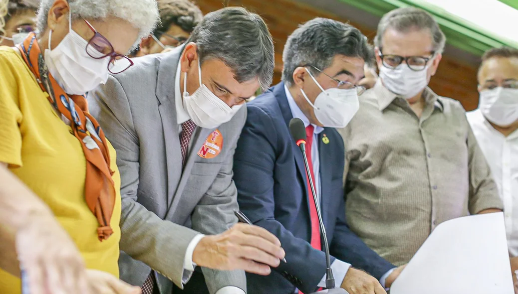 Governador abona ficha dos novos filiados