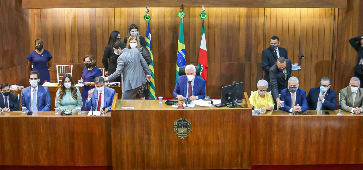 Governador Wellington Dias deixa o cargo nesta quinta na Alepi