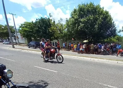 Homem é assassinado a facadas