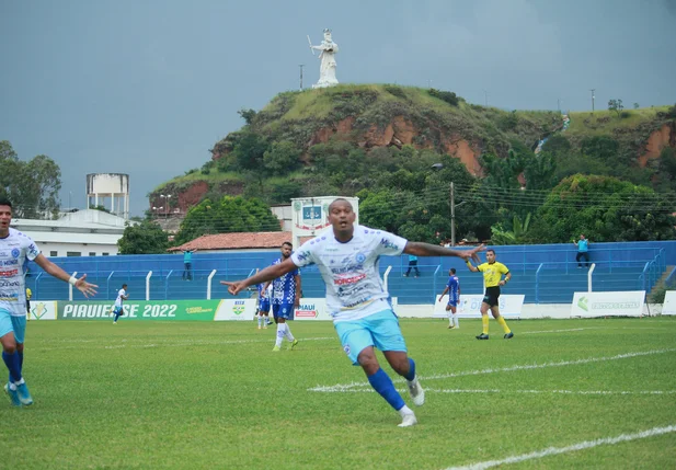 Isac marcou o gol da vitória do Tubarão