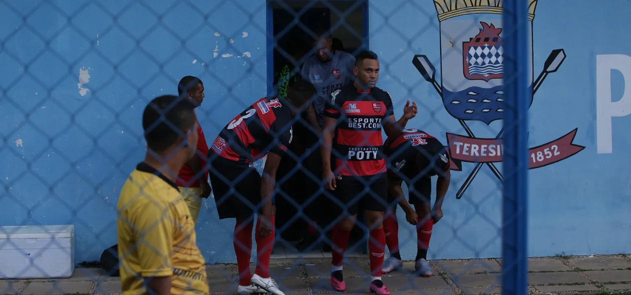 Jogadores do Fla-PI decidem ir a campo contra o Altos