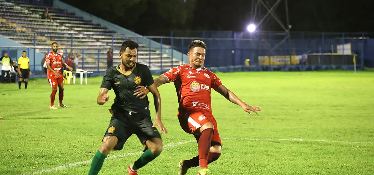 Jogo entre Altos e 4 de Julho