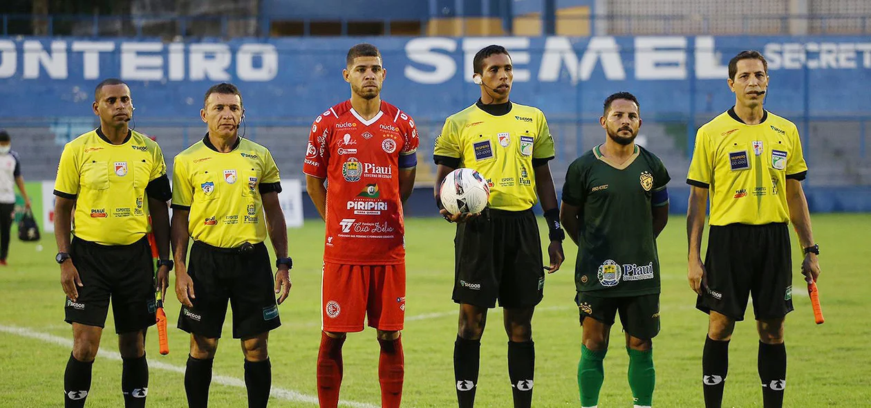 Jogo pelo campeonato piauiense