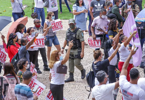 Manifestação na Alepi