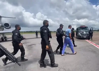 Marcola sendo transferido