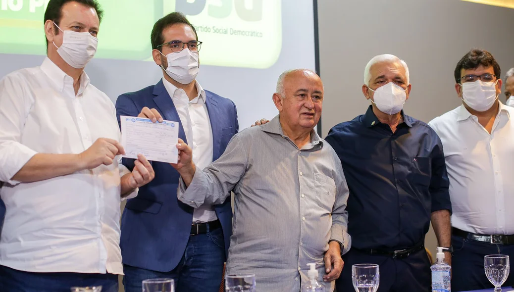 Marcos Aurélio se filia ao PSD