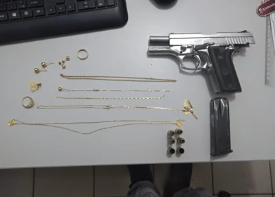 Material apreendido pela PM em Altos