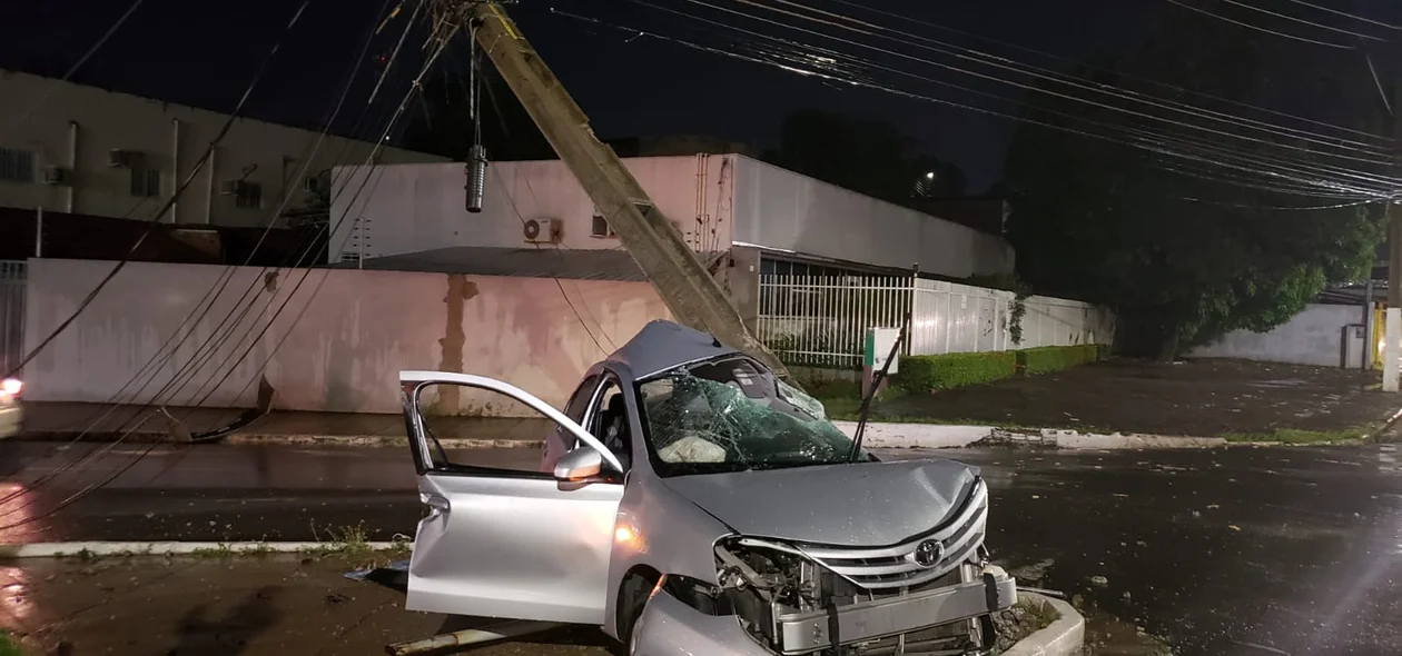 Motorista ficou gravemente ferido