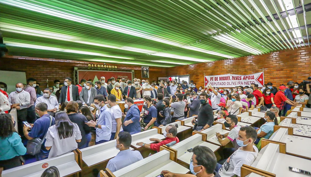 O evento aconteceu no plenarinho da ALEPI