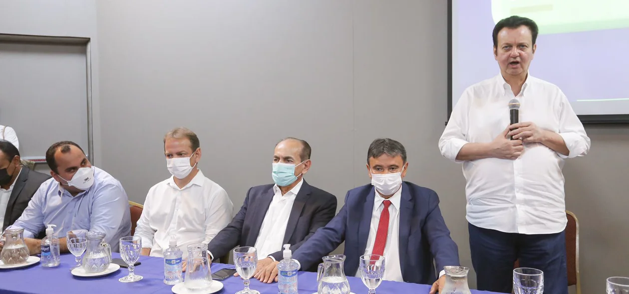 O evento contou com Wellington Dias e Kassab