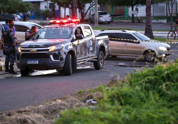 Polícia Militar no local