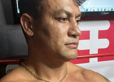 Popó Freitas faz tatuagem em homenagem a Whindersson Nunes