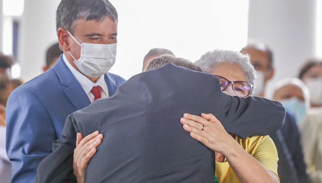 Posse da nova Governadora aconteceu nesta quinta-feira em Teresina