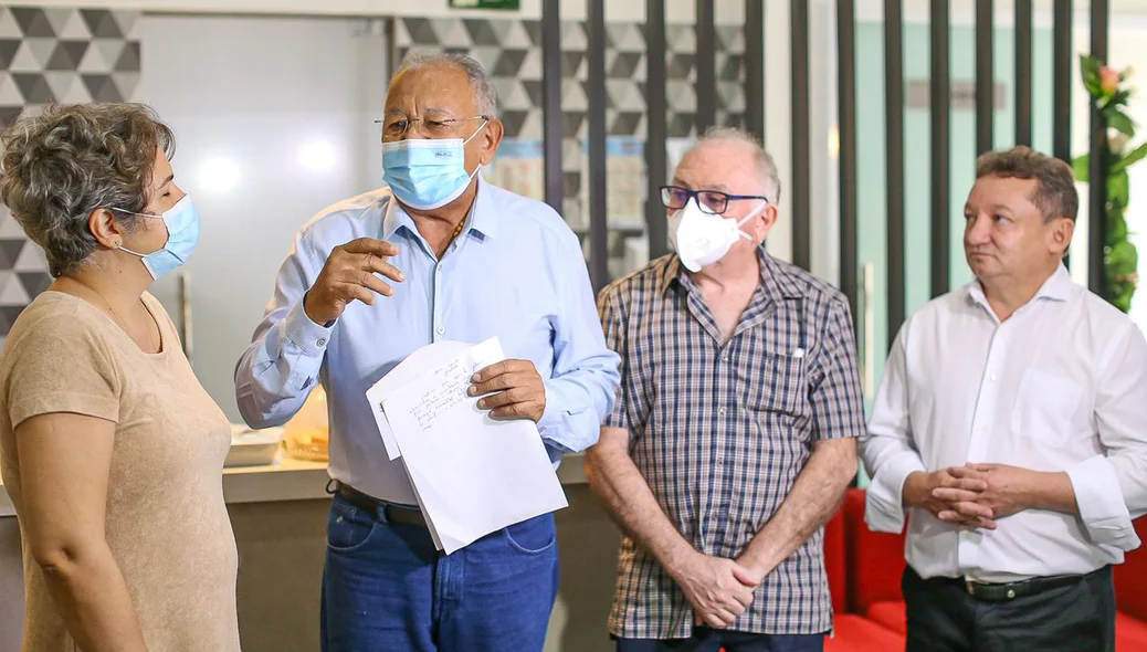 Prefeito Dr. Pessoa anuncia progressão para os médicos