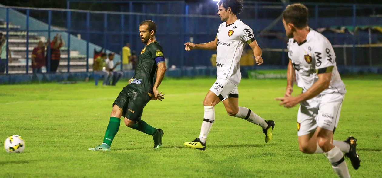 Primeiro tempo saiu empate