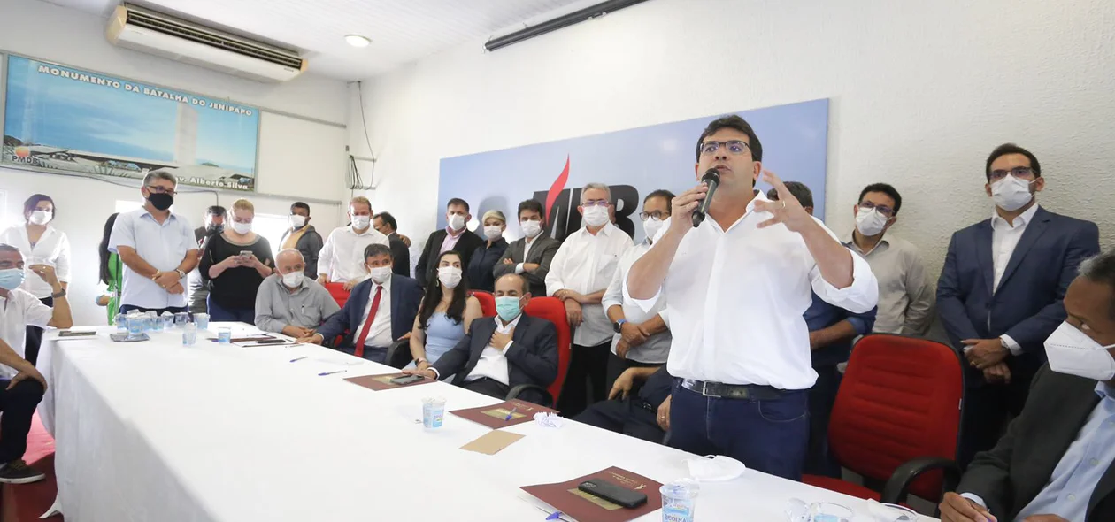 Rafael Fonteles discursa