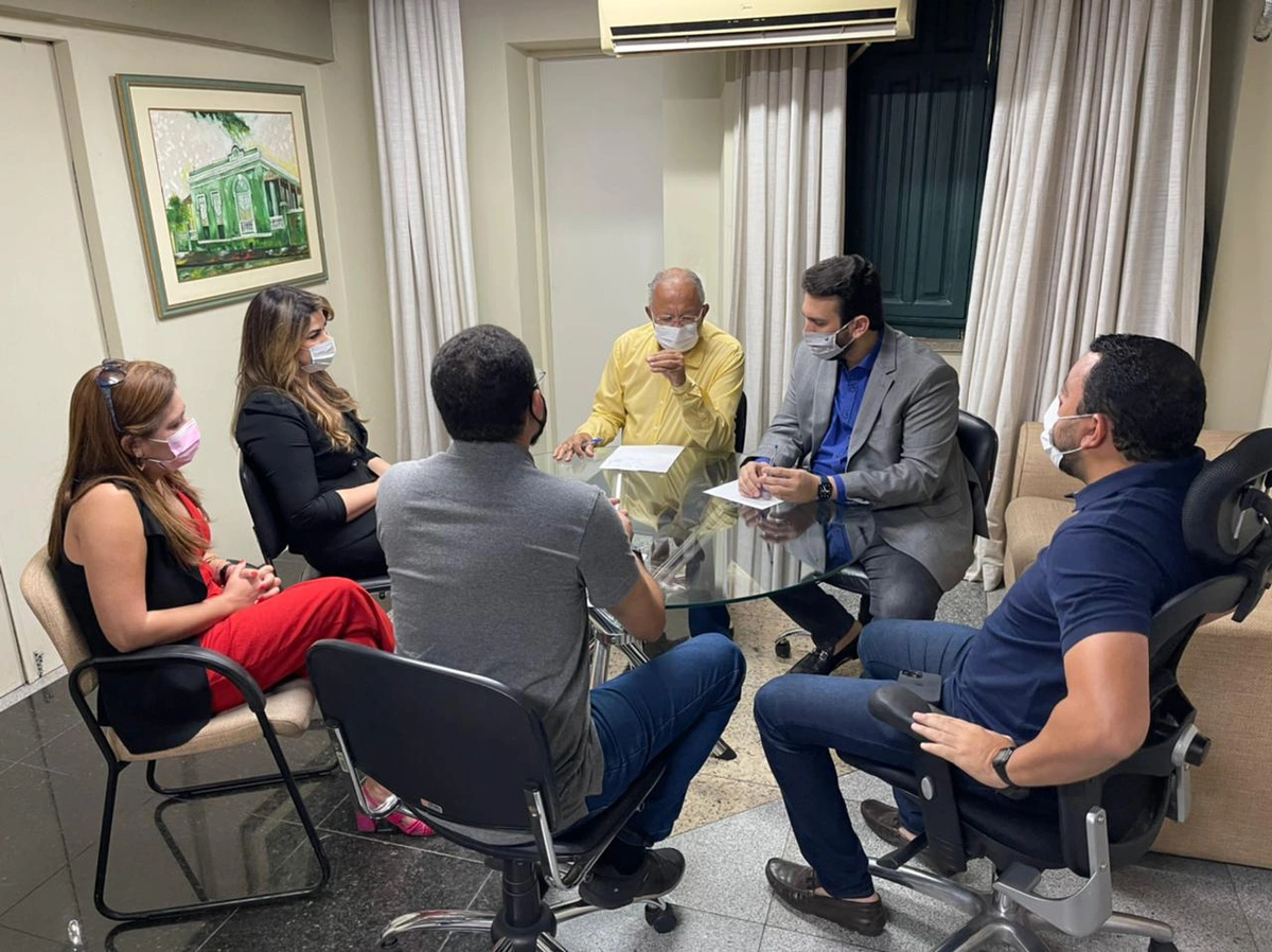 Reunião aconteceu nesta manhã