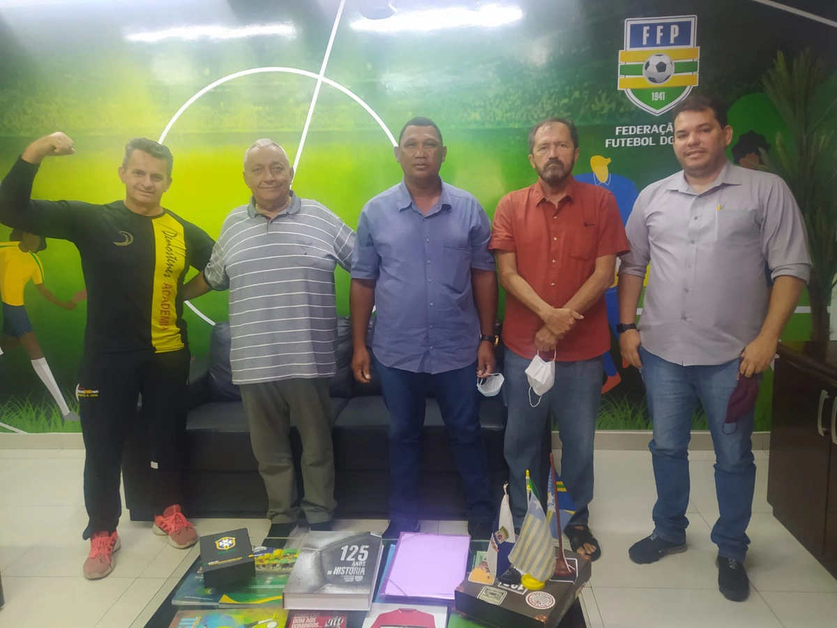 Reunião na FFP para inclusão do Serra da Capivara